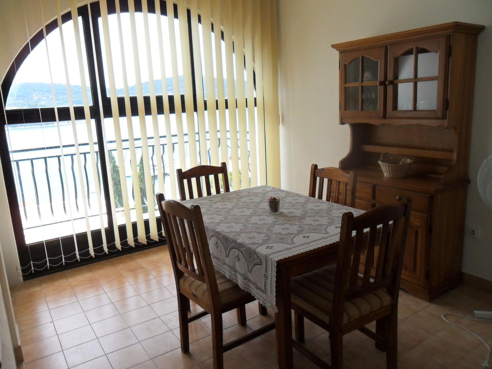 Apartments Maria Tisno Luaran gambar